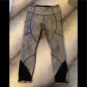 Lululemon Athletica Outlast Leggings